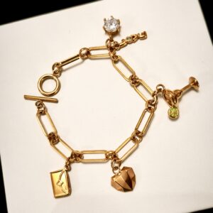 Charm karkötő - koktél